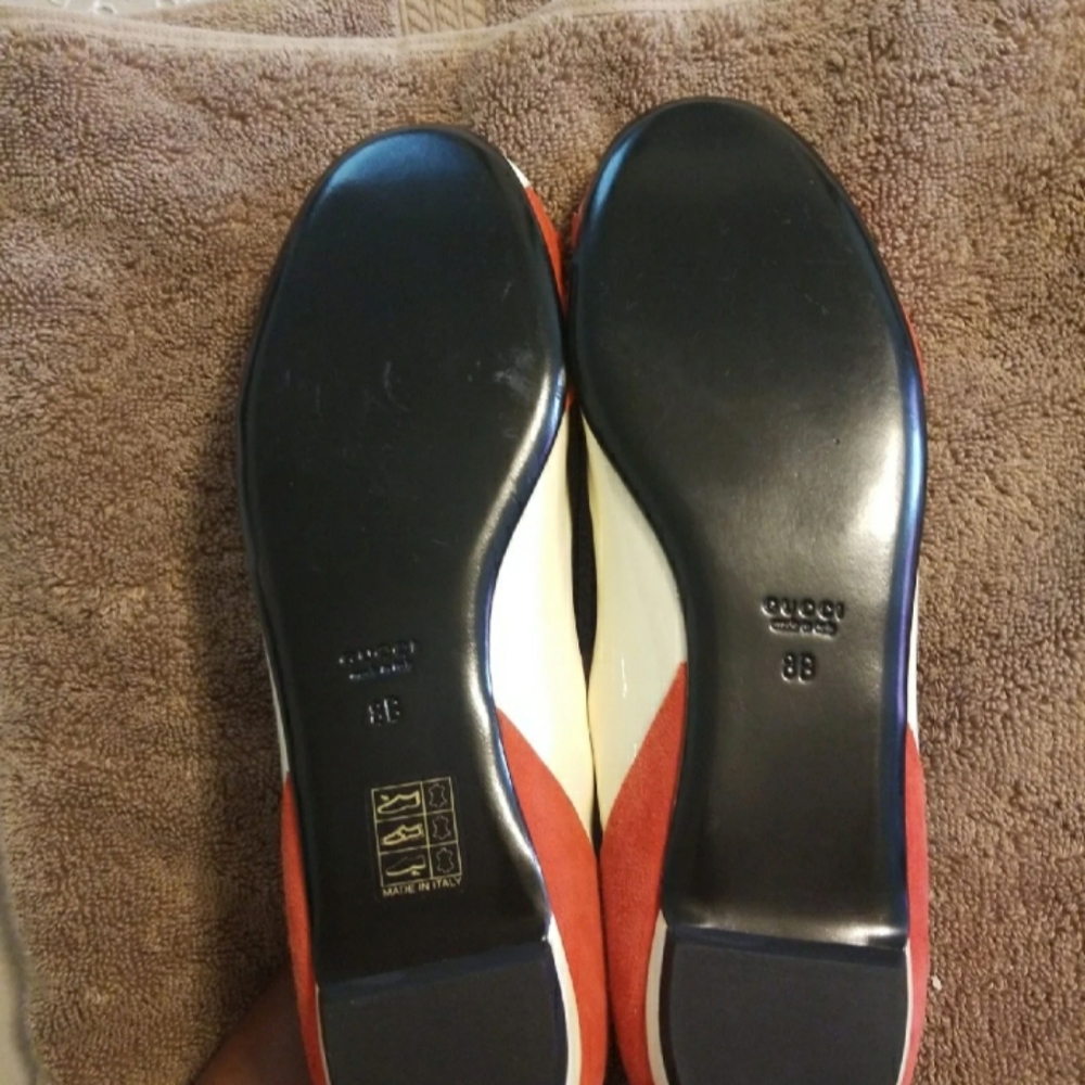 Authentic vintage Gucci Flats - Picture 7 of 11